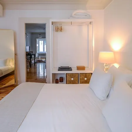 Sunny And Stylish - 11 Min To The Center Apartment Lisbon