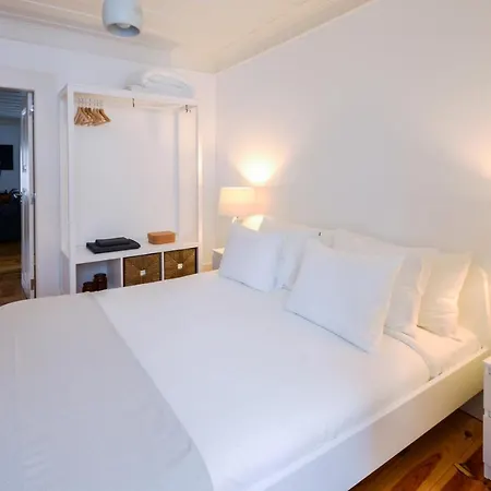 Sunny And Stylish - 11 Min To The Center Apartment *
