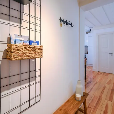 Sunny And Stylish - 11 Min To The Center Apartment *